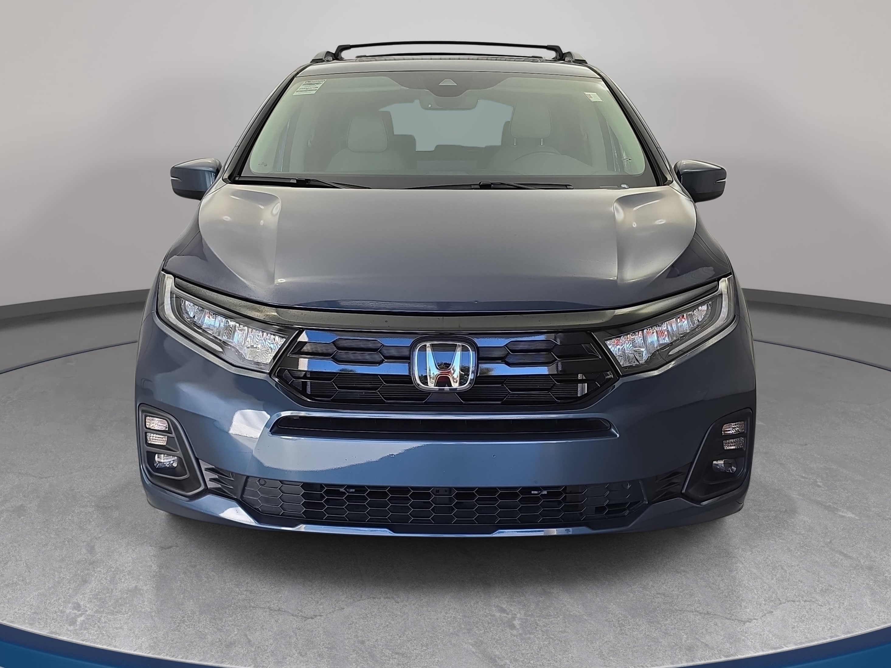 Certified 2025 Honda Odyssey Touring image 2