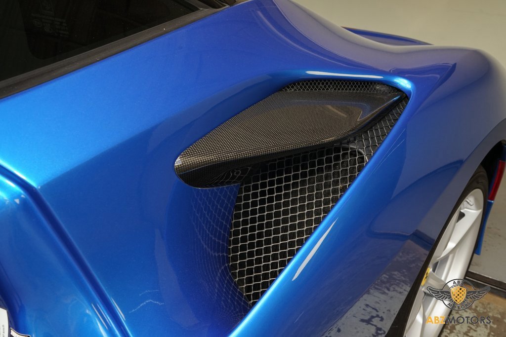 Used 2022 Ferrari F8 Tributo image 9