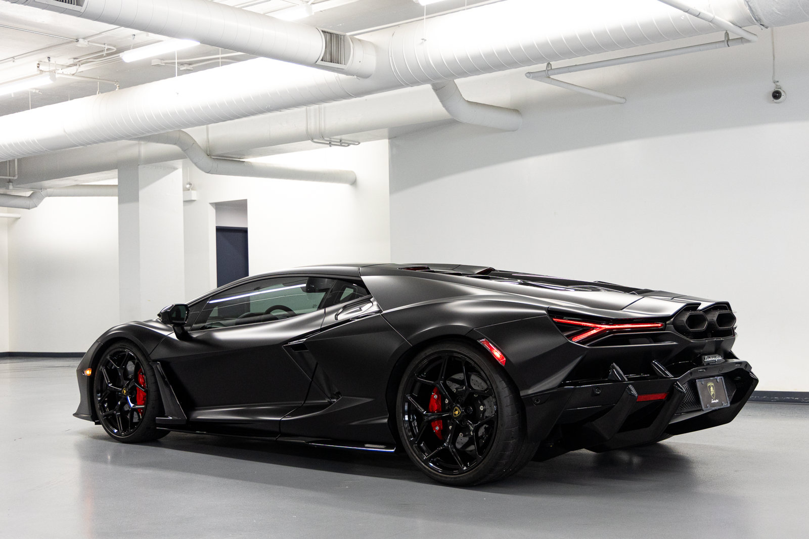 Used 2024 Lamborghini Revuelto AWD/4WD image 9