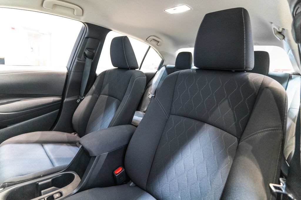 Used 2024 Toyota Corolla LE FWD image 6