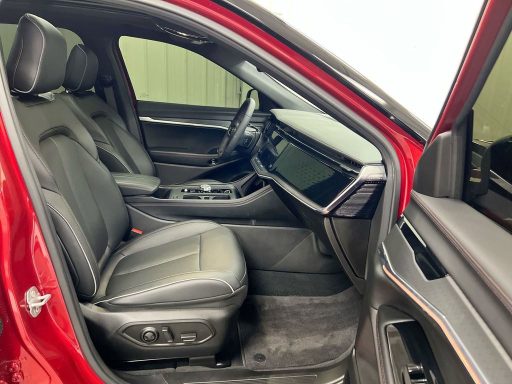 Used 2025 Jeep Wagoneer S Limited image 23