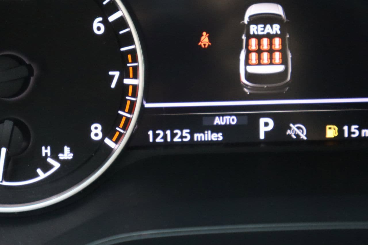 Used 2024 Nissan Pathfinder S image 11