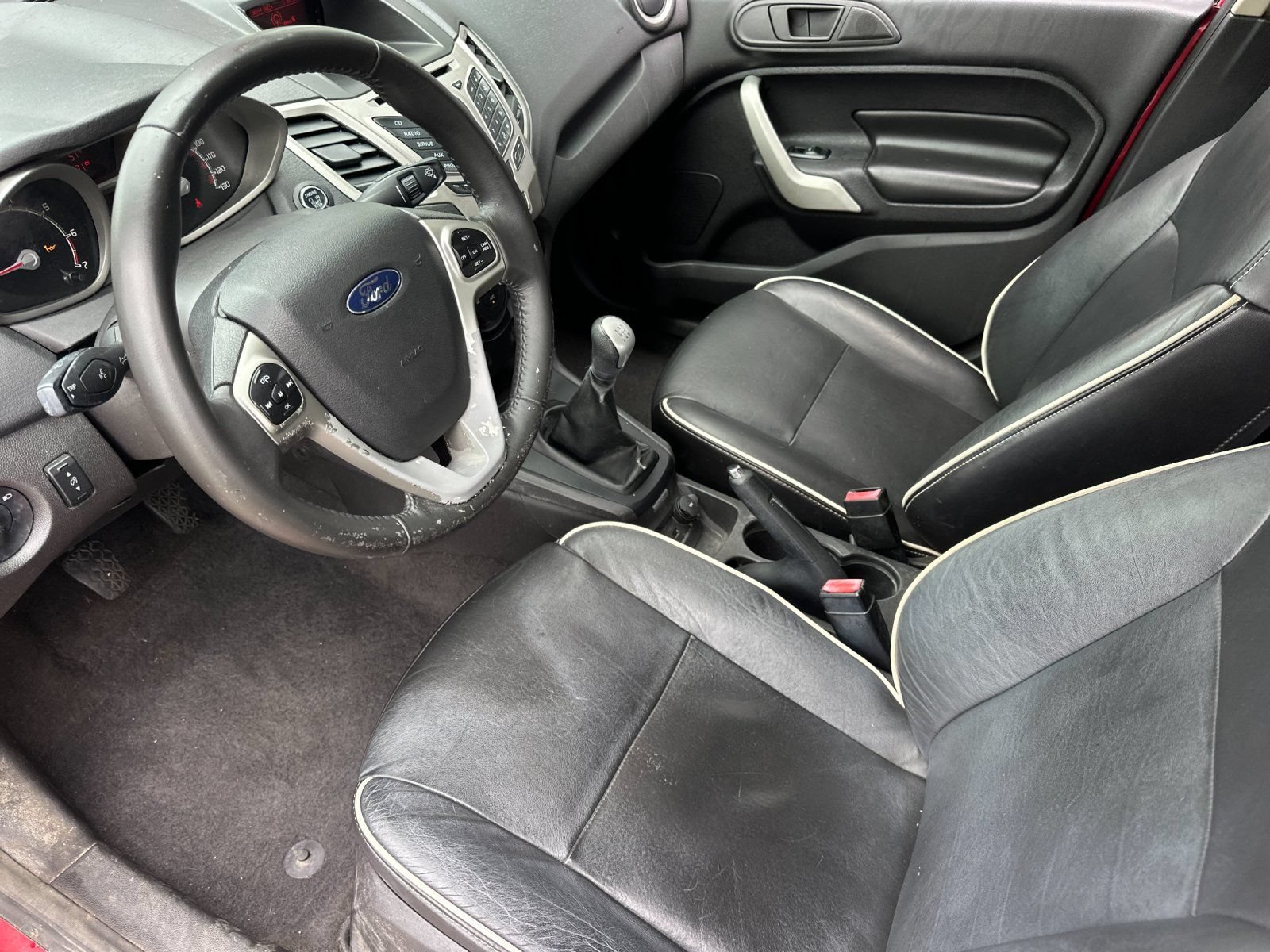 Used 2011 Ford Fiesta SES w/ 301A Rapid Spec Order Code FWD image 9