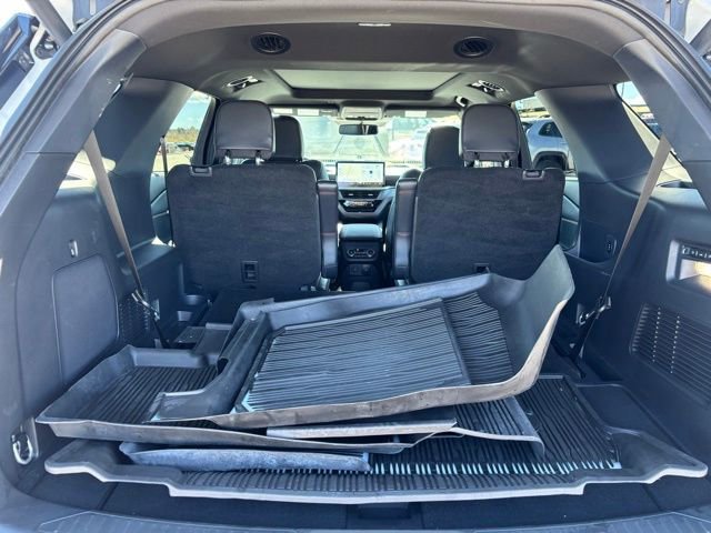 Used 2025 Ford Explorer ST image 18