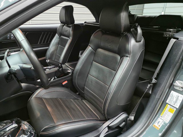Used 2015 Ford Mustang GT Premium w/ Equipment Group 401A RWD image 15