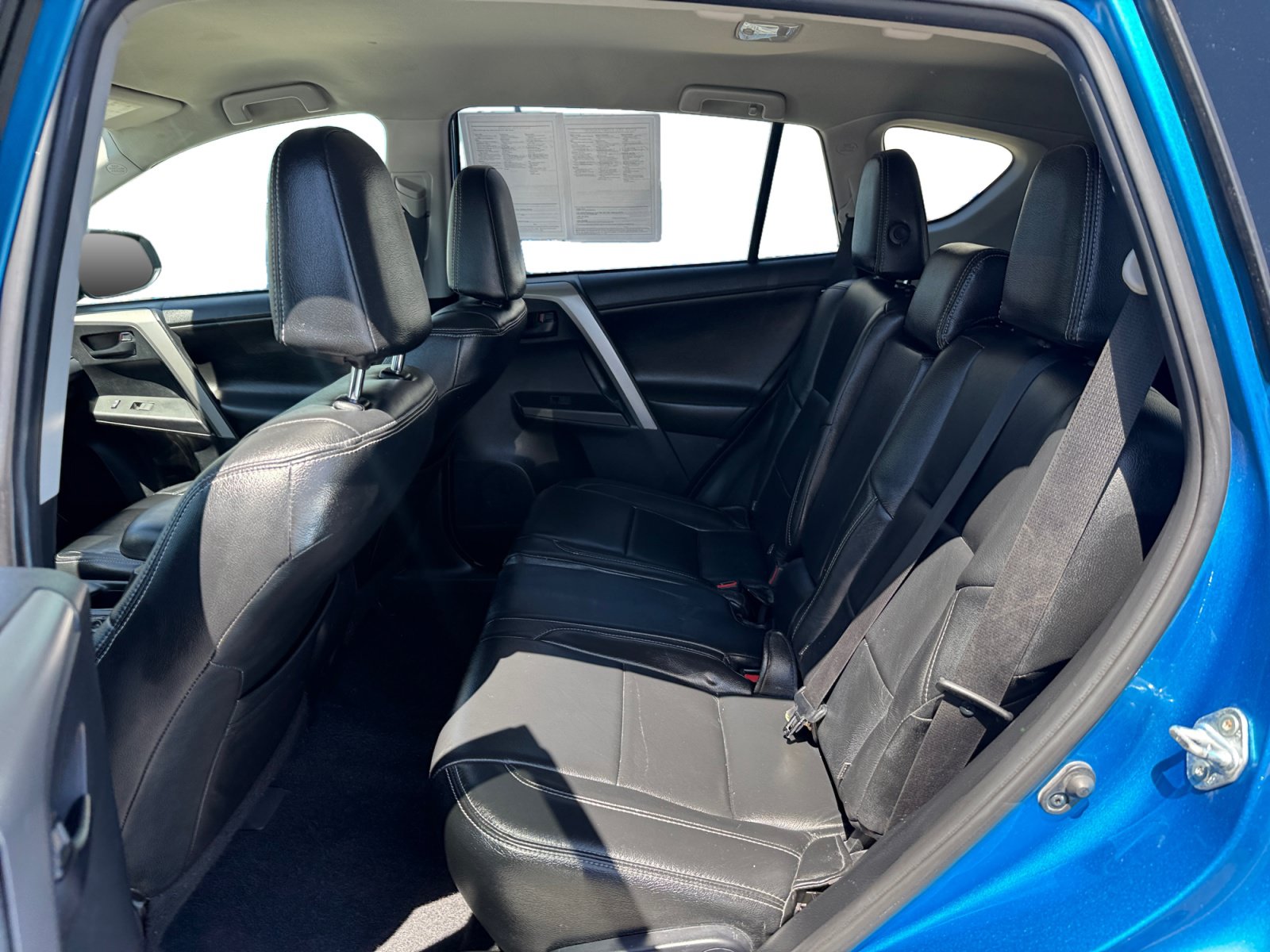 Used 2018 Toyota RAV4 LE w/ All Weather Liner Package FWD image 16
