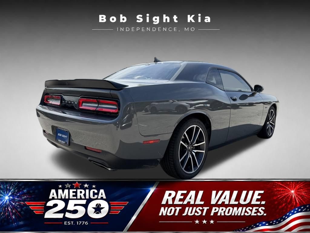 Used 2023 Dodge Challenger R/T w/ Cold Weather Group RWD image 10