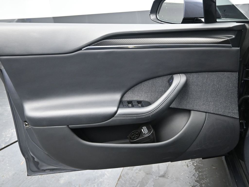 Used 2022 Tesla Model S Plaid image 30