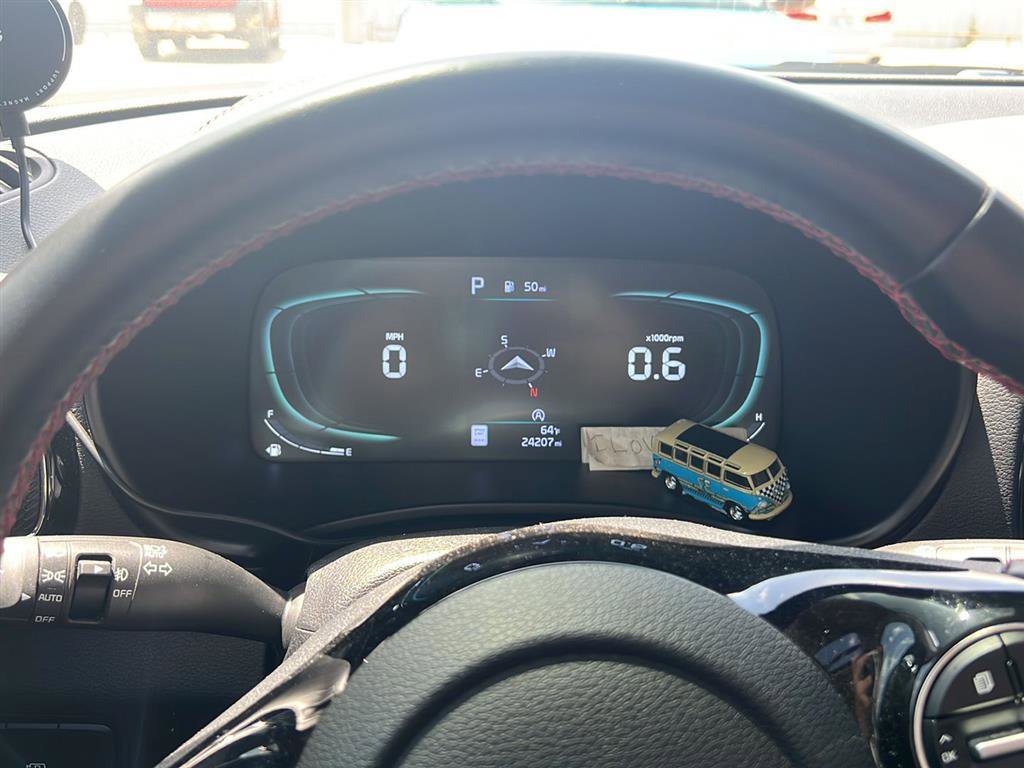 Used 2025 Kia Soul GT-Line w/ GT-Line Technology Package FWD image 3