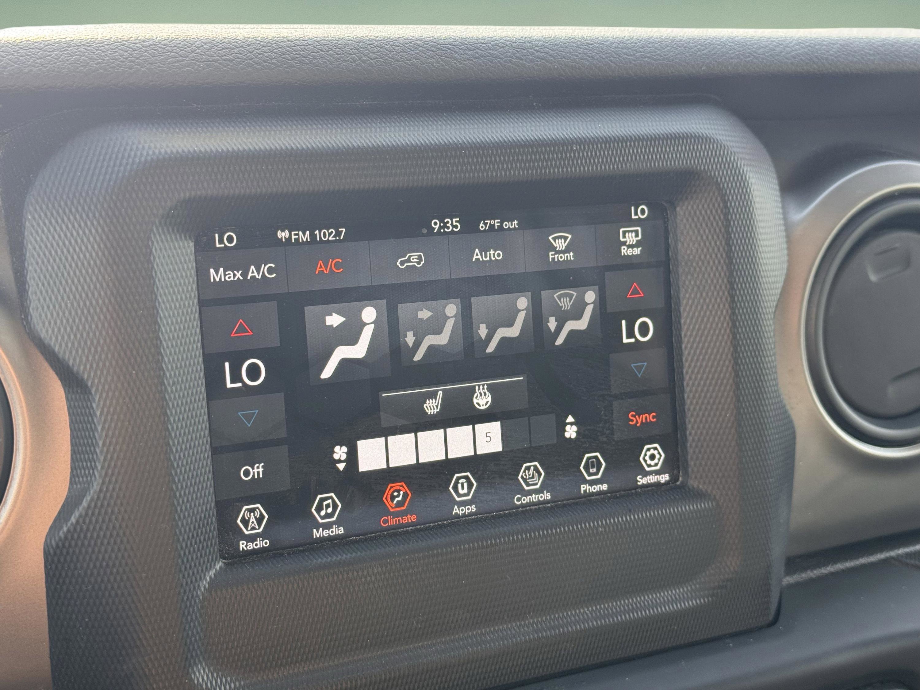 Used 2019 Jeep Wrangler Unlimited Sport S image 17