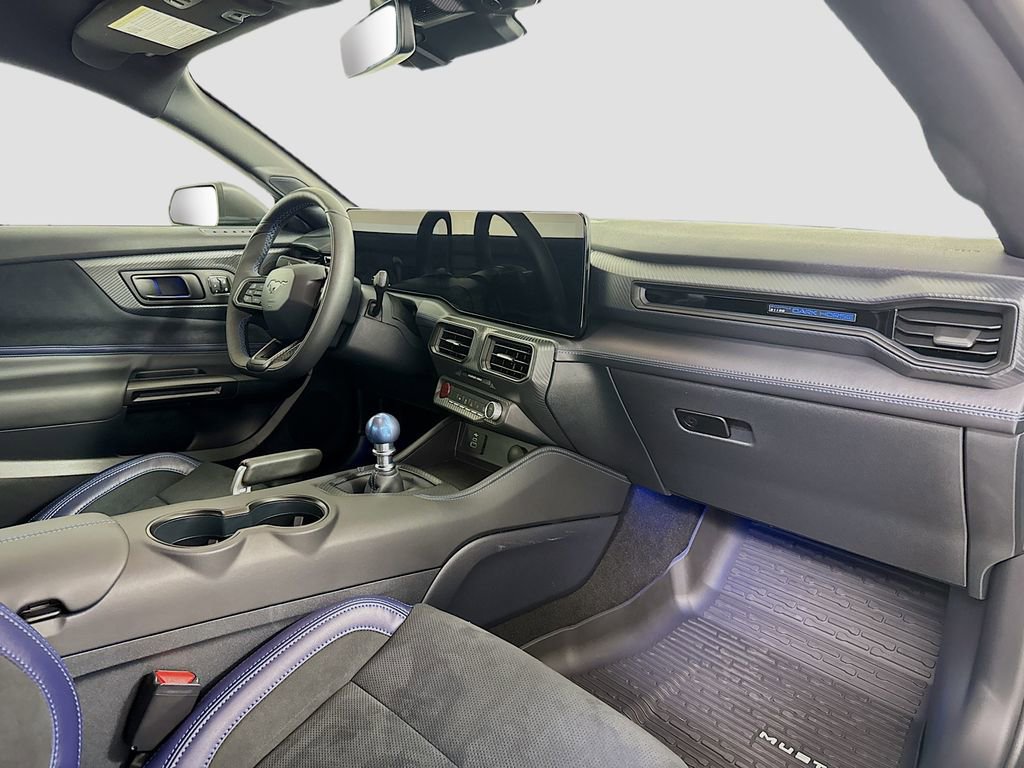 Used 2025 Ford Mustang Dark Horse image 27