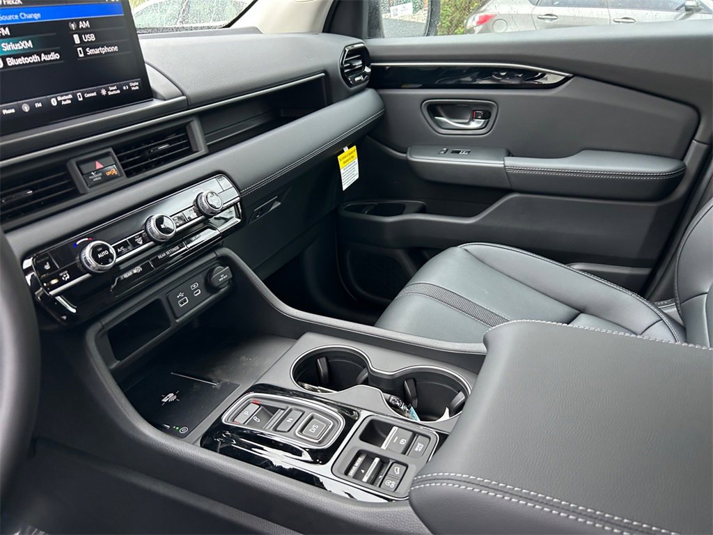 New 2025 Honda Pilot EX-L image 11
