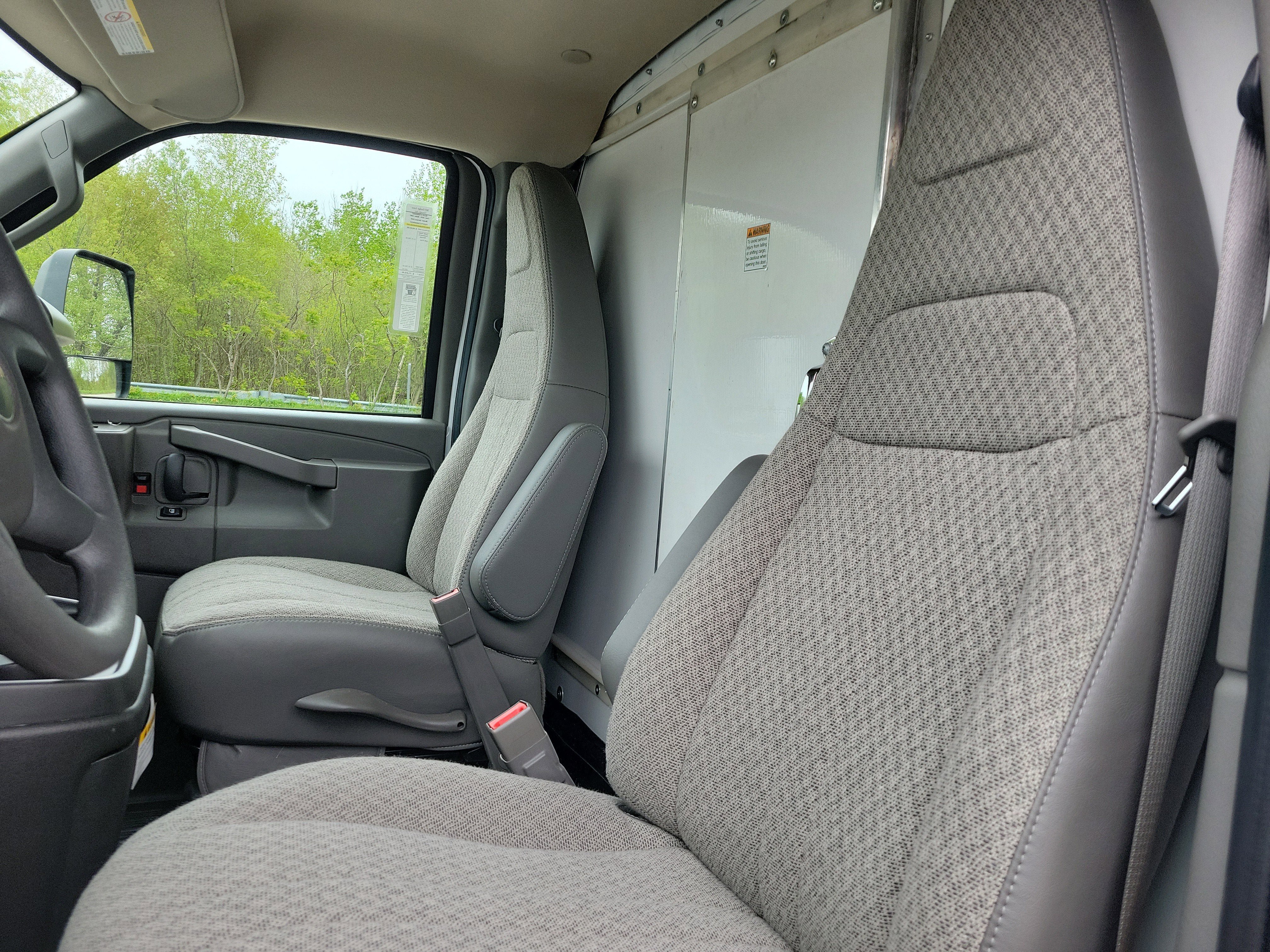 New 2025 GMC Savana 3500 Extended w/ Power Convenience Package RWD image 4