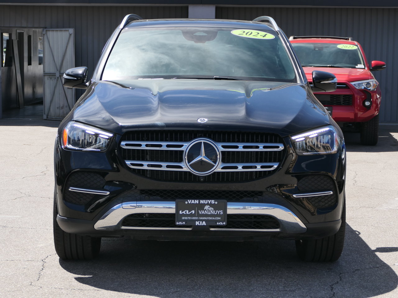 Used 2024 Mercedes-Benz GLE 450e 4MATIC image 6
