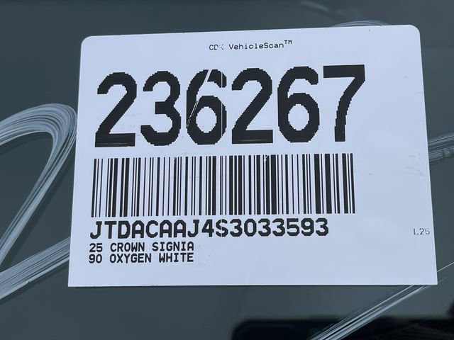 New 2025 Toyota Crown Signia image 25