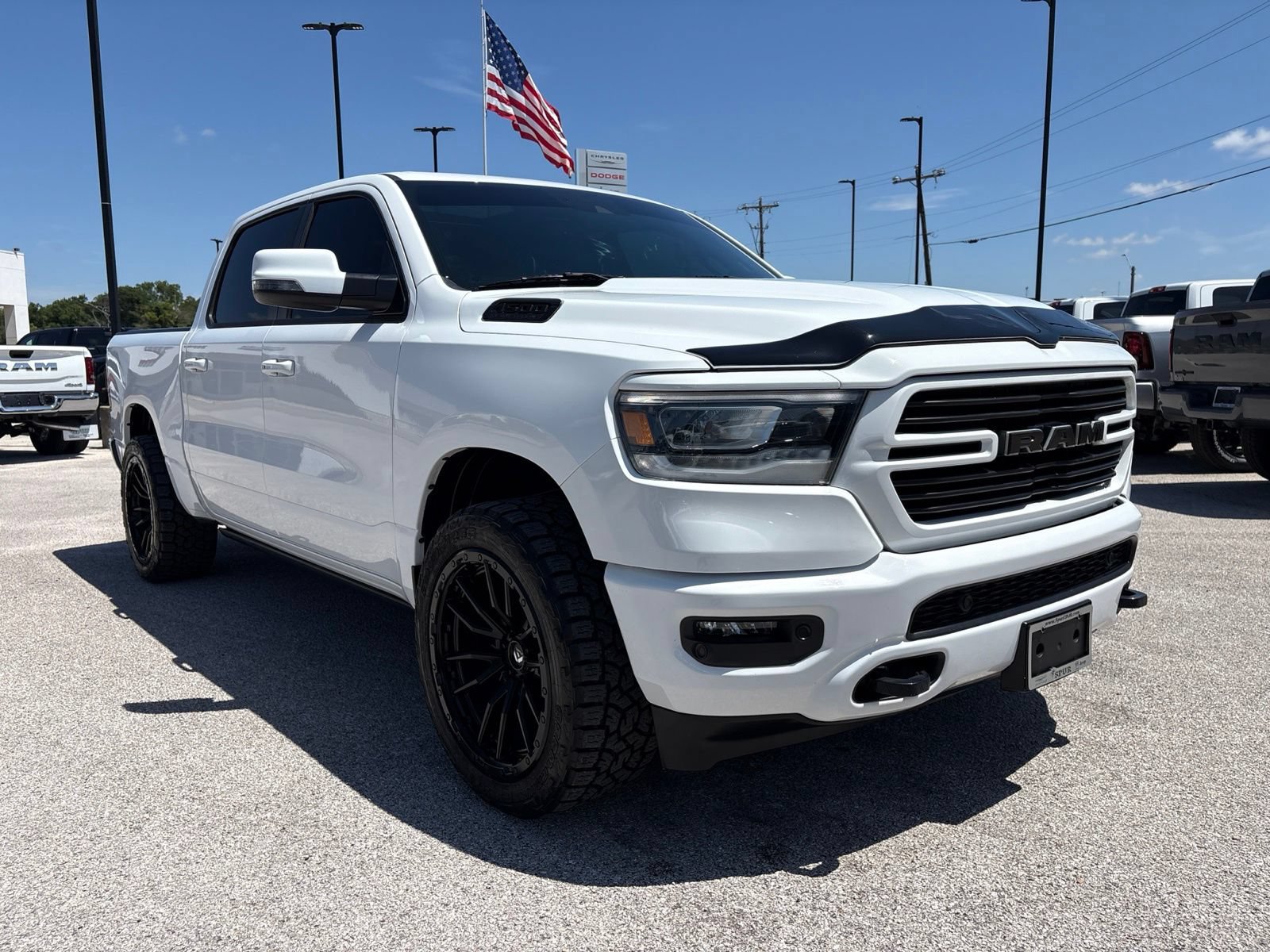 Used 2024 RAM 1500 Laramie AWD/4WD image 8