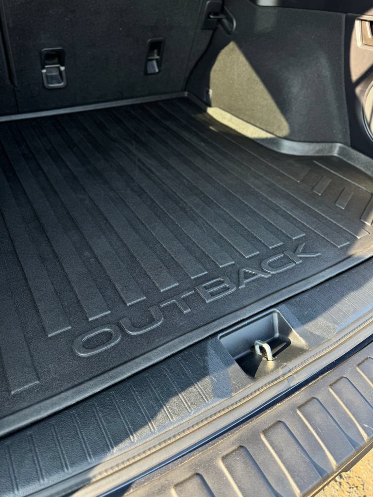 Used 2016 Subaru Outback 2.5i Limited w/ Popular Package #4 AWD/4WD image 38