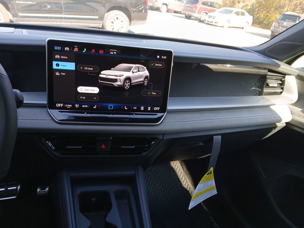 New 2026 Volkswagen Tiguan SE R-Line FWD image 17