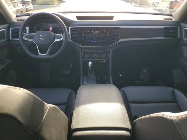 Certified 2023 Volkswagen Atlas SE image 14