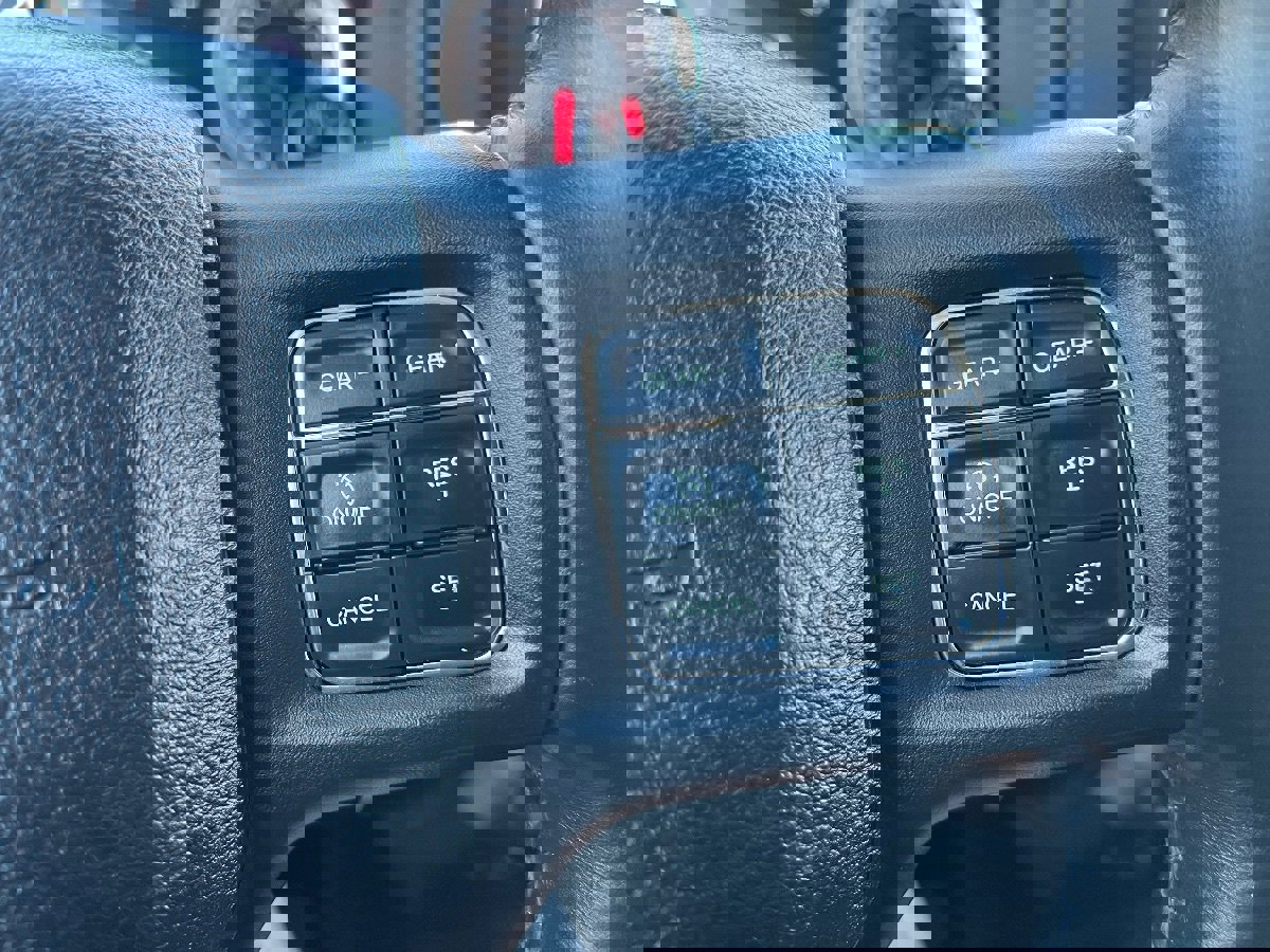 Used 2015 RAM 1500 Big Horn RWD image 19