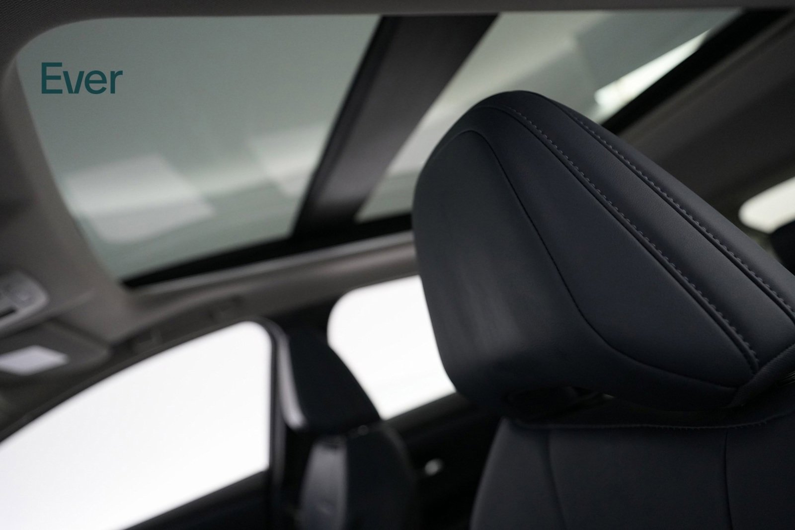 Used 2023 Nissan Ariya image 22