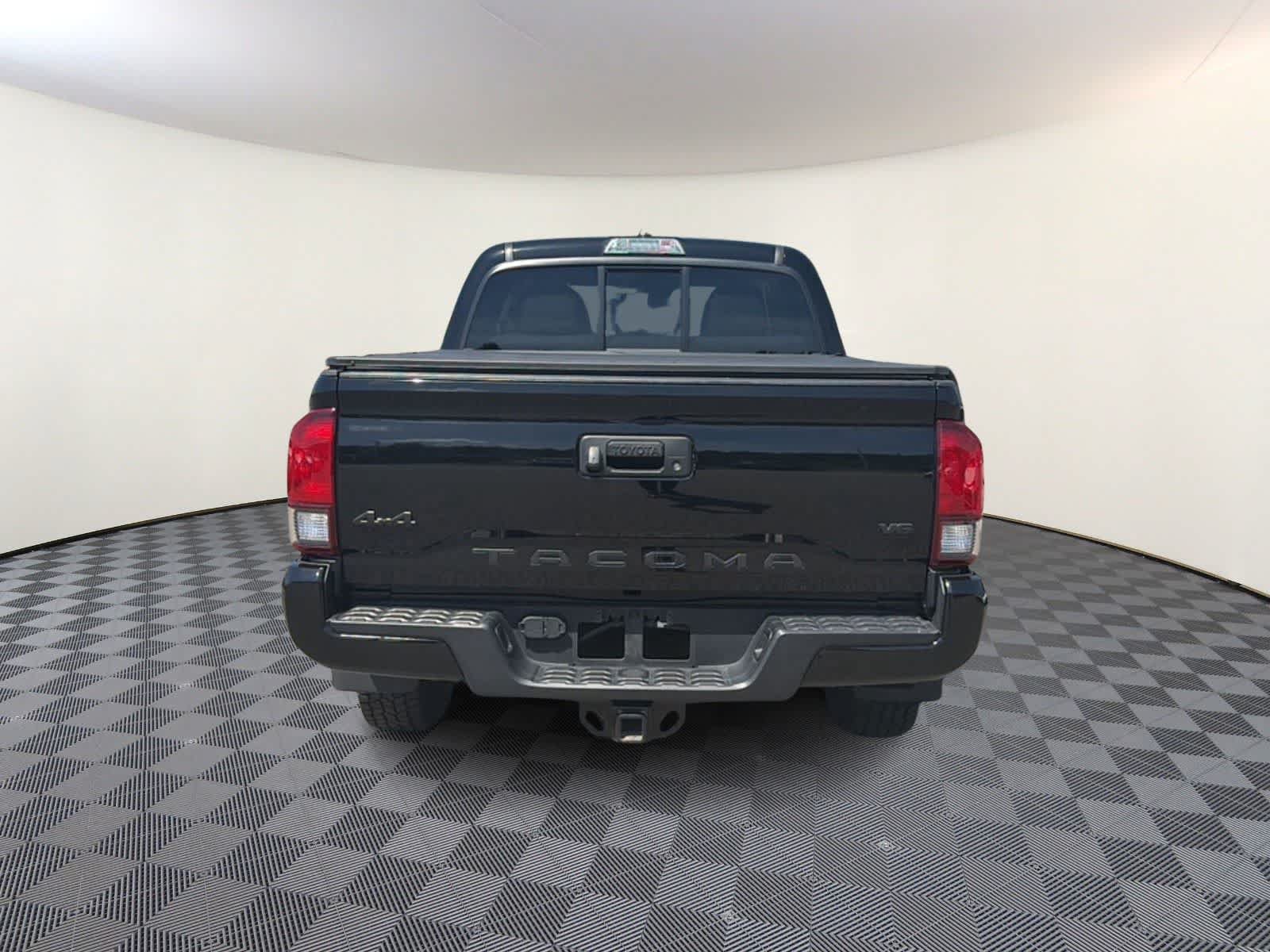 Used 2023 Toyota Tacoma SR AWD/4WD image 7
