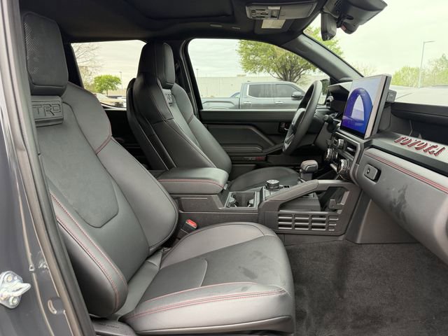 Certified 2025 Toyota Tacoma TRD Pro image 30