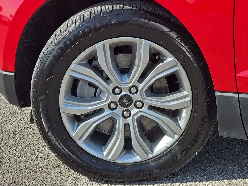 Used 2024 Ford Edge Titanium w/ Equipment Group 301A image 10