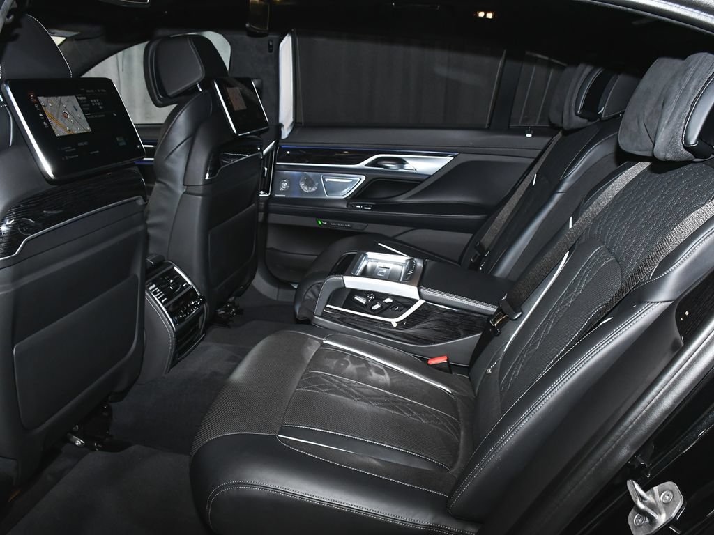 Used 2022 BMW M760i xDrive w/ Luxury Rear Seating Package AWD/4WD image 66