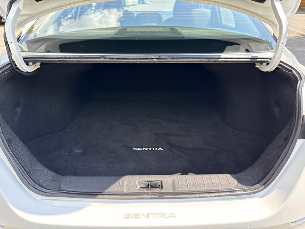 Used 2025 Nissan Sentra S FWD image 30