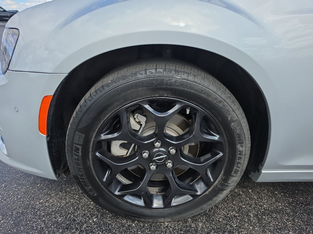 Certified 2023 Chrysler 300 Touring L AWD/4WD image 27