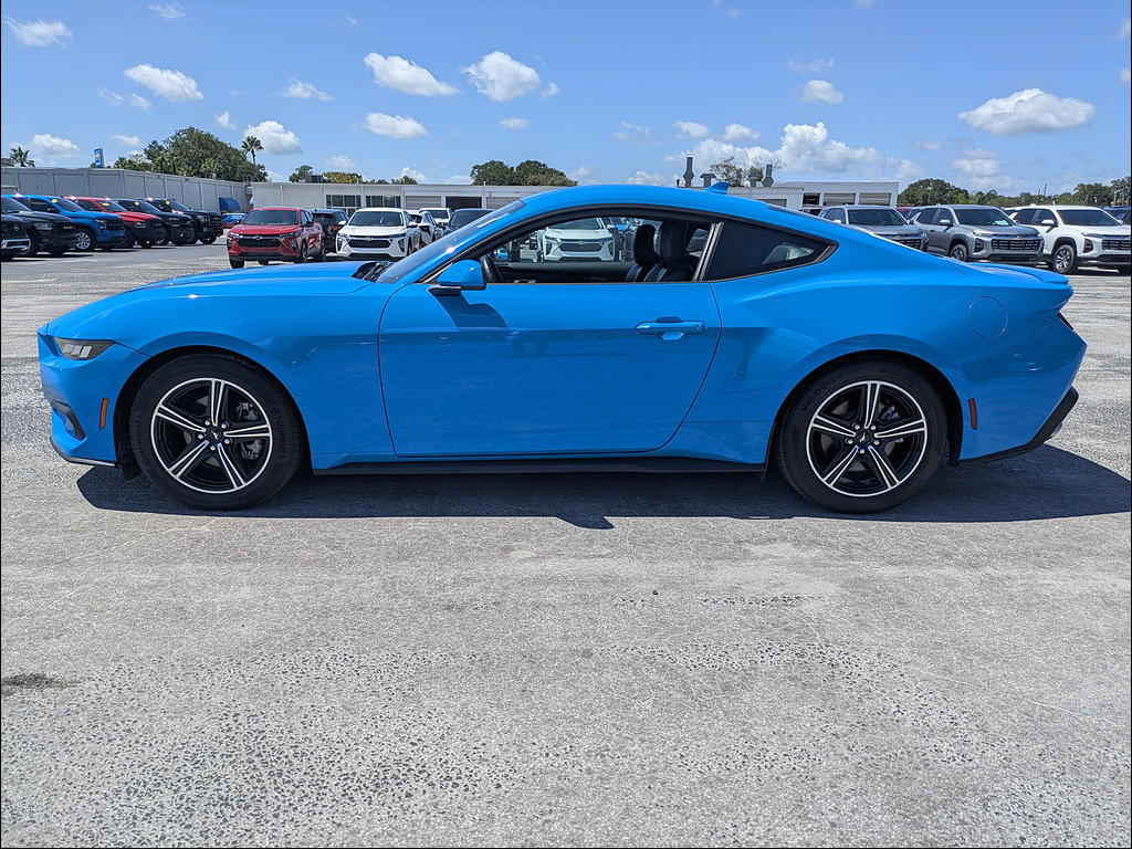 Used 2024 Ford Mustang Premium RWD image 4