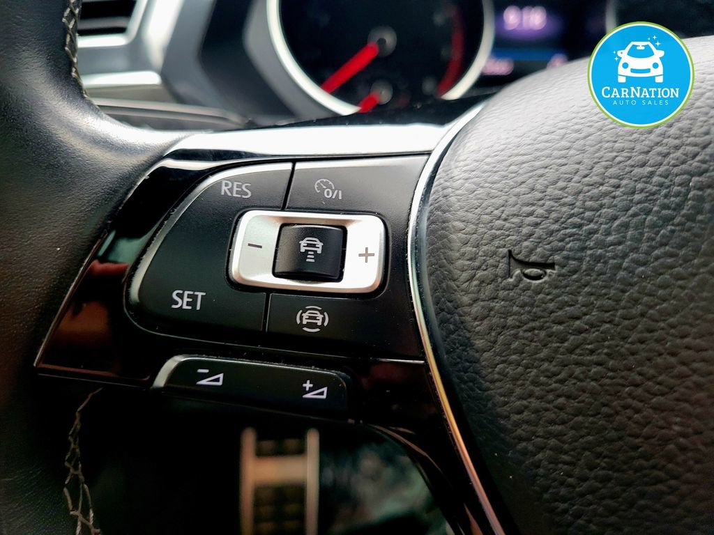Used 2021 Volkswagen Tiguan SE R-Line AWD/4WD image 16