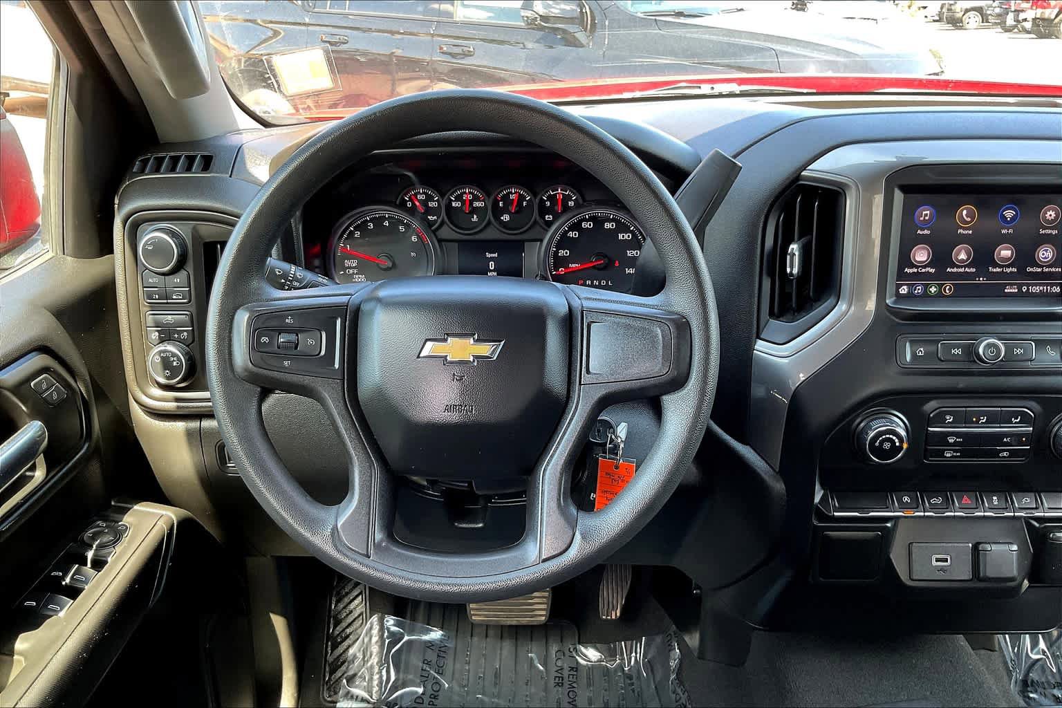 Used 2020 Chevrolet Silverado 1500 Custom w/ Custom Value Package AWD/4WD image 6