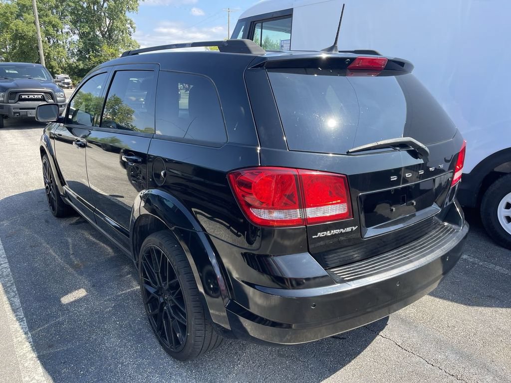 Used 2019 Dodge Journey SE FWD image 6