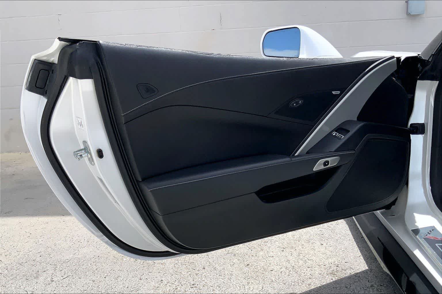 Used 2018 Chevrolet Corvette Z06 w/ Battery Protection Package RWD image 26