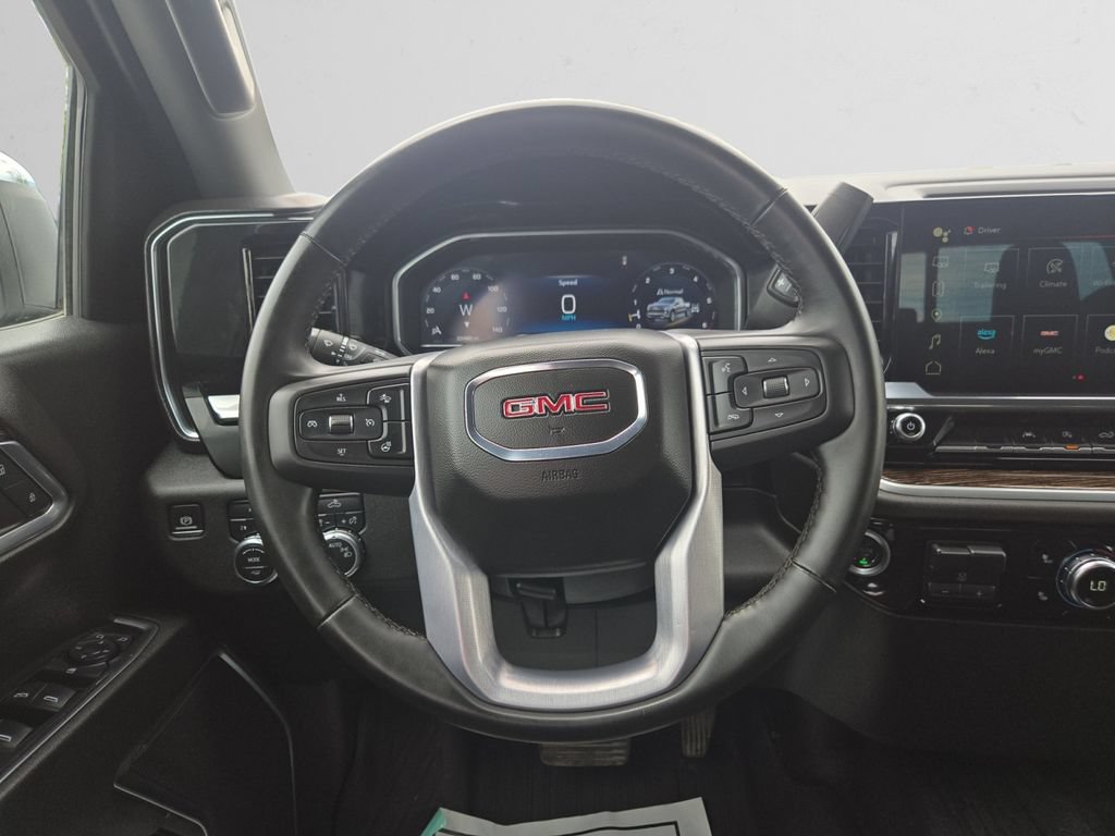 Used 2024 GMC Sierra 1500 SLE w/ Preferred Package AWD/4WD image 13