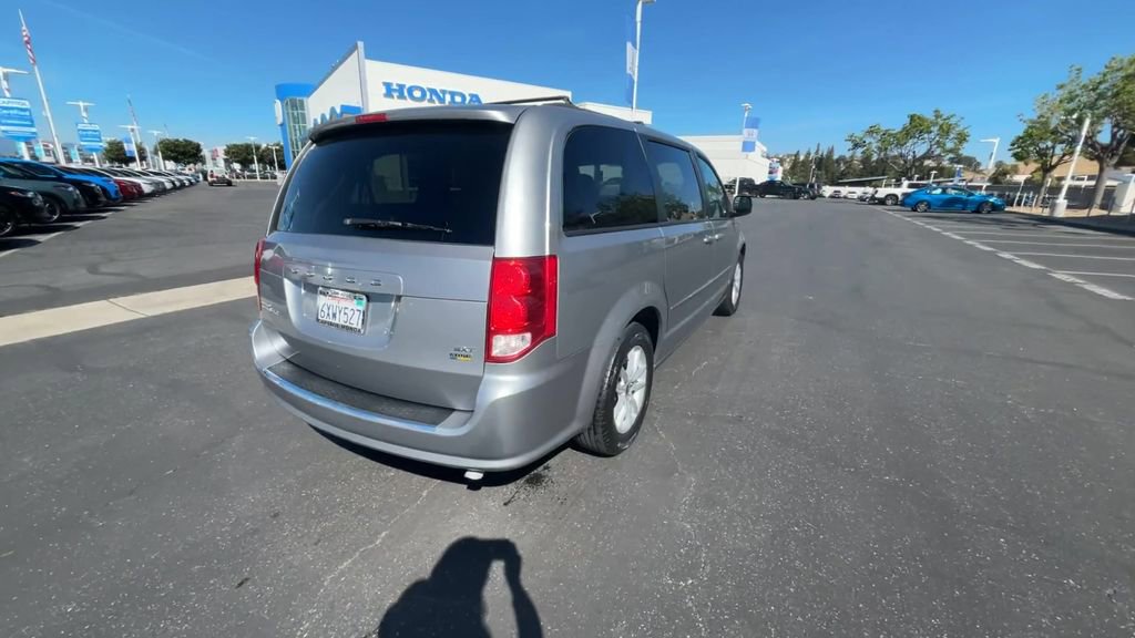 Used 2014 Dodge Grand Caravan SXT image 8