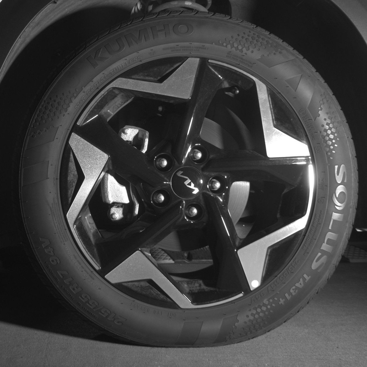 Used 2025 Kia Seltos S image 12