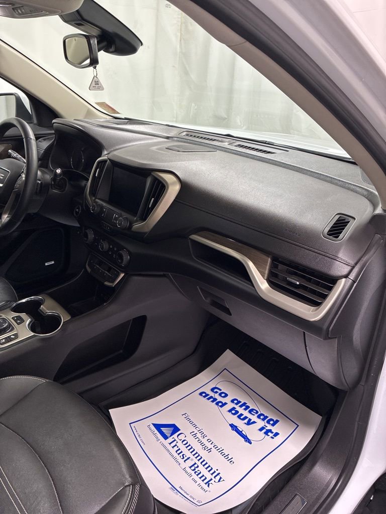 Used 2023 GMC Terrain Denali w/ Denali Premium Package image 32