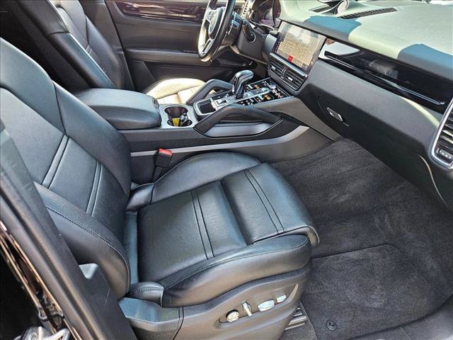 Used 2020 Porsche Cayenne AWD/4WD image 19