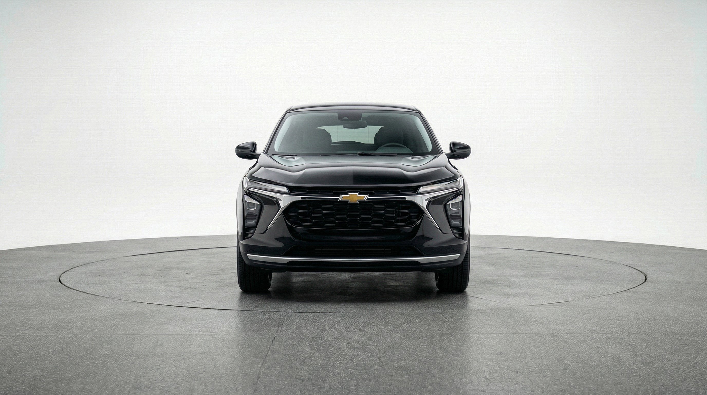 Used 2025 Chevrolet Trax LT image 2