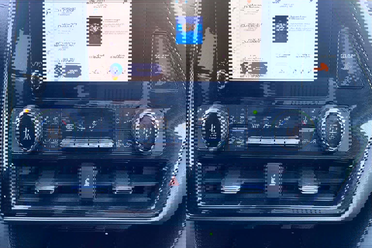 Used 2023 Toyota Highlander XLE image 29