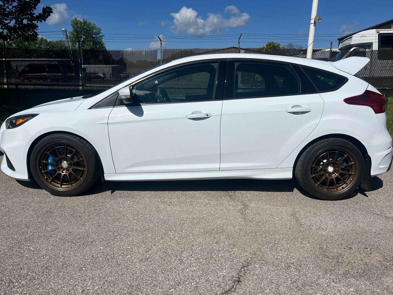 Used 2017 Ford Focus RS AWD/4WD image 9