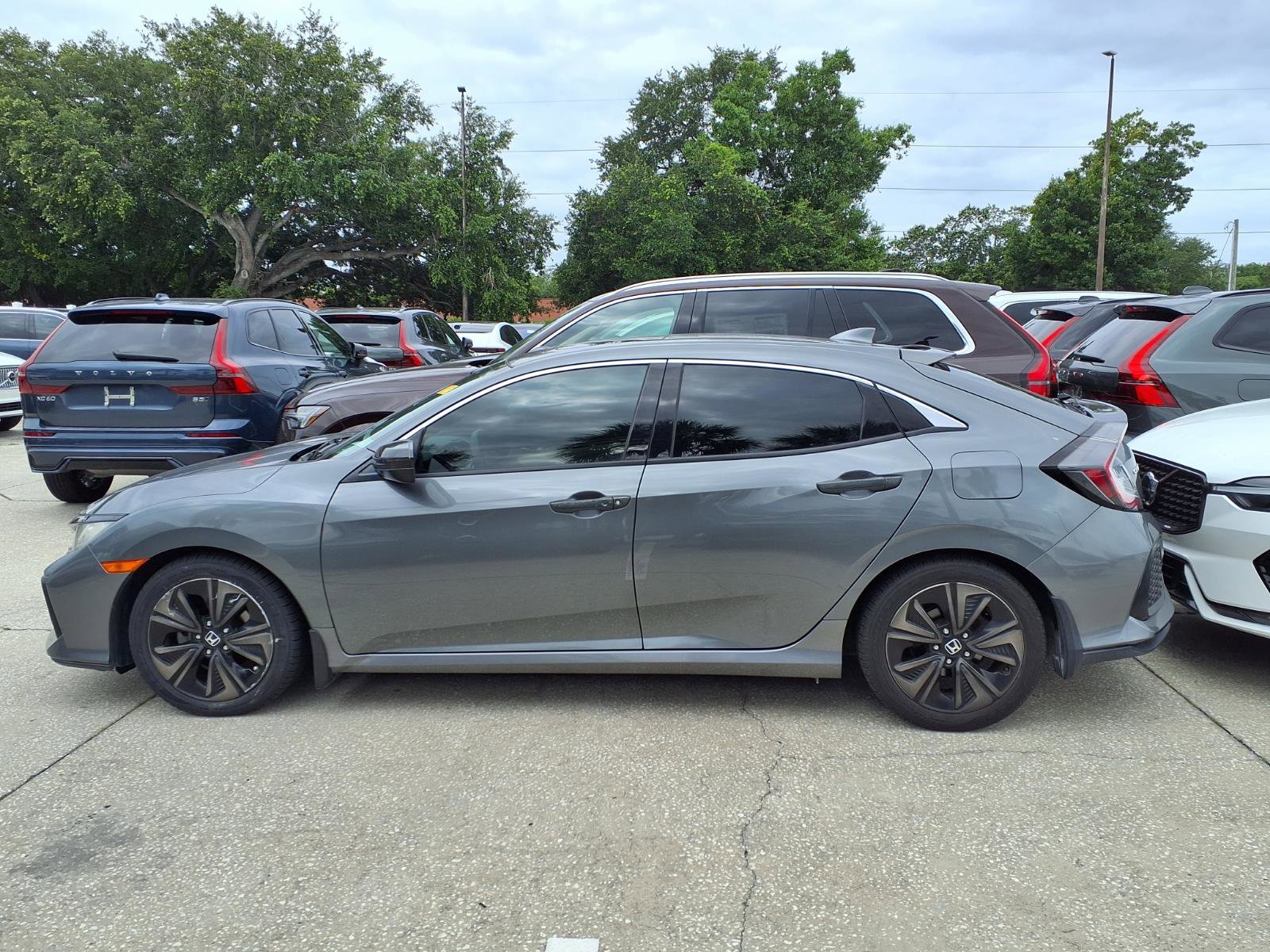 Used 2019 Honda Civic EX image 4