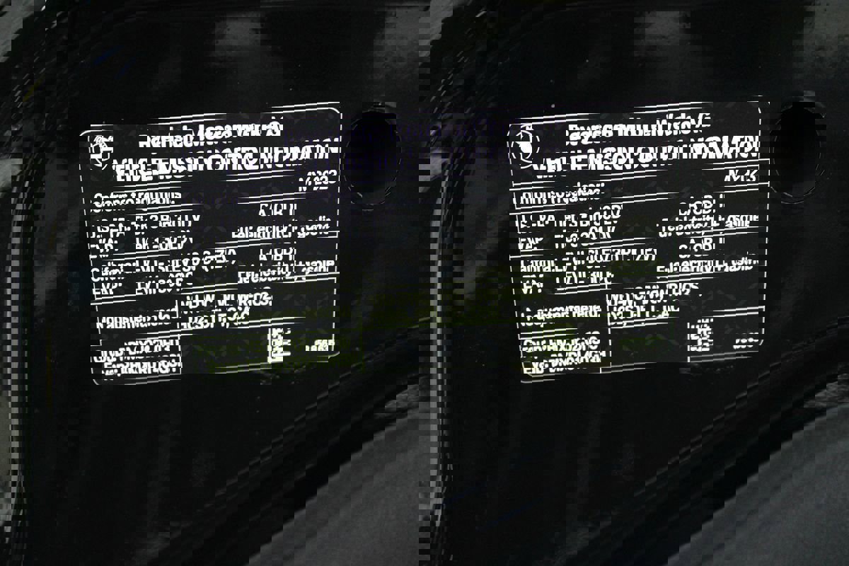 Used 2023 BMW 530e 530e w/ M Sport Package image 41