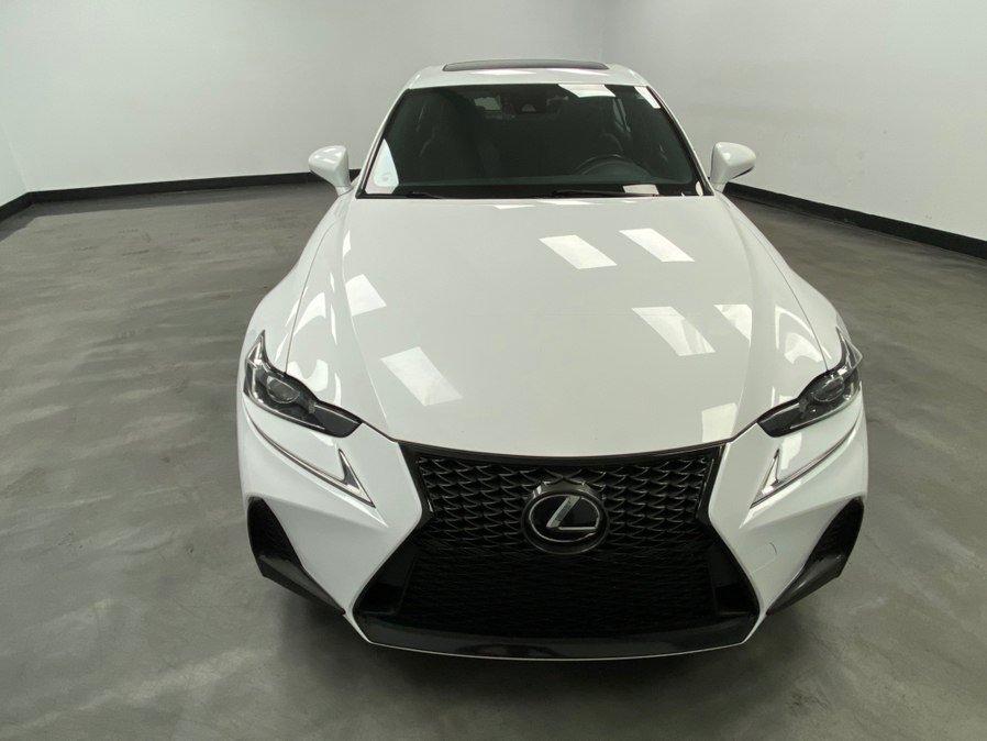 Used 2018 Lexus IS 300 AWD image 9