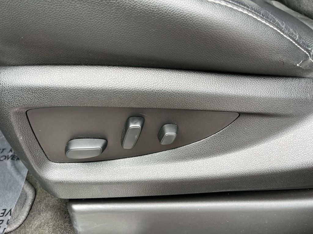 Used 2018 Chevrolet Tahoe Premier image 31