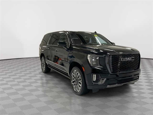 Used 2023 GMC Yukon XL Denali Ultimate w/ LPO, Floor Liner Package image 12