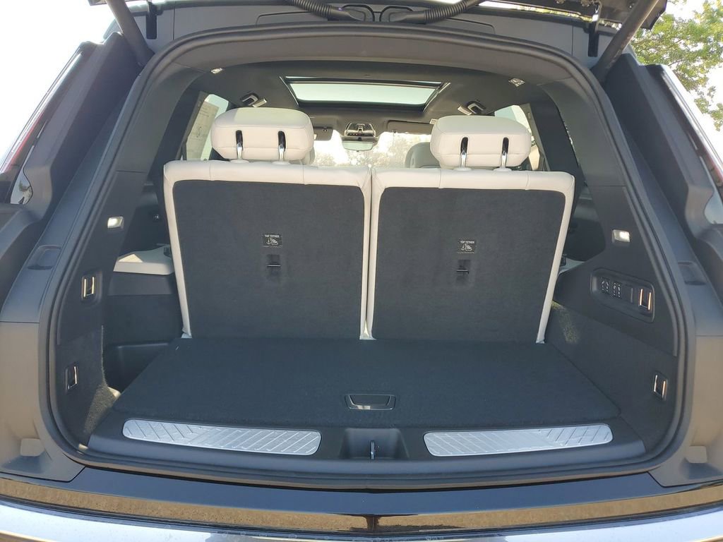 New 2026 Cadillac Vistiq Luxury image 25